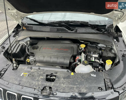 Білий Джип Compass, об'ємом двигуна 2.36 л та пробігом 205 тис. км за 12799 $, фото 16 на Automoto.ua