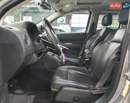 Белый Джип Компас, объемом двигателя 2.36 л и пробегом 72 тыс. км за 1600 $, фото 6 на Automoto.ua