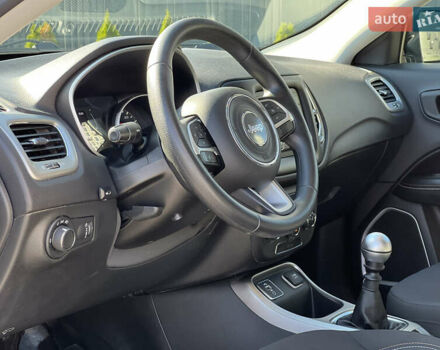 Білий Джип Compass, об'ємом двигуна 2.4 л та пробігом 72 тис. км за 11800 $, фото 20 на Automoto.ua