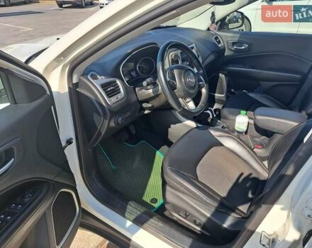 Белый Джип Компас, объемом двигателя 2.36 л и пробегом 136 тыс. км за 15662 $, фото 22 на Automoto.ua