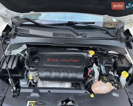 Белый Джип Компас, объемом двигателя 2.4 л и пробегом 120 тыс. км за 15900 $, фото 49 на Automoto.ua