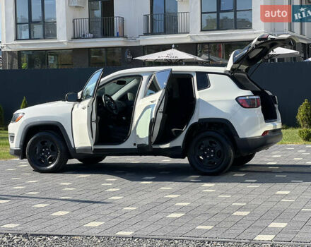 Білий Джип Compass, об'ємом двигуна 2.4 л та пробігом 72 тис. км за 11800 $, фото 52 на Automoto.ua