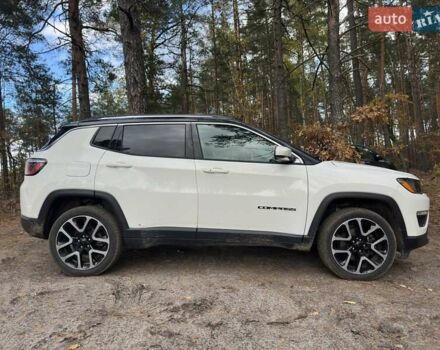 Джип Compass 2017 у Здолбунове на Automoto.ua Білий Джип Compass, об'ємом двигуна 2.36 л та пробігом 140 тис. км за 16200 $, фото 5 на Automoto.ua