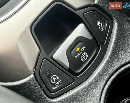 Белый Джип Компас, объемом двигателя 2.36 л и пробегом 199 тыс. км за 13999 $, фото 49 на Automoto.ua