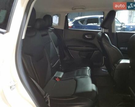 Белый Джип Компас, объемом двигателя 2.36 л и пробегом 115 тыс. км за 1800 $, фото 10 на Automoto.ua