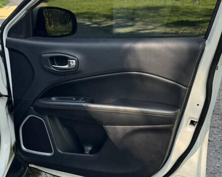 Белый Джип Компас, объемом двигателя 2.36 л и пробегом 151 тыс. км за 15200 $, фото 9 на Automoto.ua