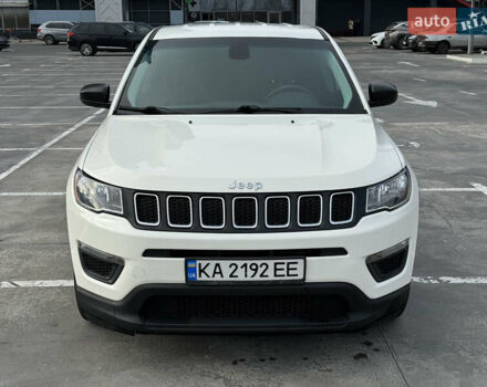Белый Джип Компас, объемом двигателя 2.4 л и пробегом 162 тыс. км за 11800 $, фото 1 на Automoto.ua