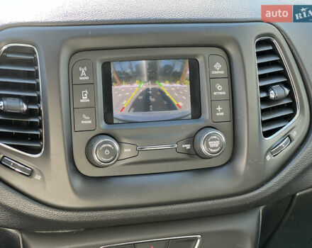 Білий Джип Compass, об'ємом двигуна 2.4 л та пробігом 72 тис. км за 11800 $, фото 46 на Automoto.ua