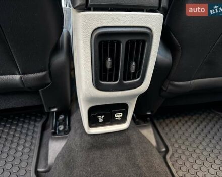 Белый Джип Компас, объемом двигателя 2.4 л и пробегом 120 тыс. км за 15900 $, фото 32 на Automoto.ua