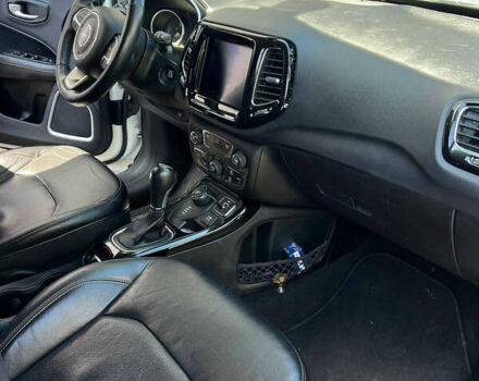 Білий Джип Compass, об'ємом двигуна 2.4 л та пробігом 230 тис. км за 14800 $, фото 3 на Automoto.ua