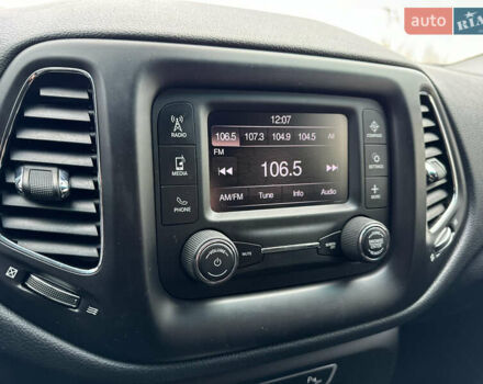 Белый Джип Компас, объемом двигателя 2.4 л и пробегом 162 тыс. км за 11800 $, фото 27 на Automoto.ua