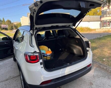 Джип Компас 2017 в Черновцах на Automoto.ua Белый Джип Компас, объемом двигателя 2.4 л и пробегом 221 тыс. км за 15300 $, фото 7 на Automoto.ua