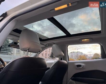 Белый Джип Компас, объемом двигателя 2.4 л и пробегом 120 тыс. км за 15900 $, фото 29 на Automoto.ua