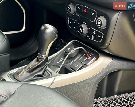 Белый Джип Компас, объемом двигателя 2.36 л и пробегом 199 тыс. км за 13999 $, фото 69 на Automoto.ua