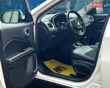 Белый Джип Компас, объемом двигателя 2.36 л и пробегом 199 тыс. км за 13999 $, фото 24 на Automoto.ua