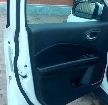 Білий Джип Compass, об'ємом двигуна 2.4 л та пробігом 204 тис. км за 11500 $, фото 20 на Automoto.ua