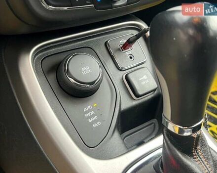 Белый Джип Компас, объемом двигателя 2.36 л и пробегом 199 тыс. км за 13999 $, фото 46 на Automoto.ua