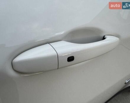 Белый Джип Компас, объемом двигателя 2.4 л и пробегом 120 тыс. км за 15900 $, фото 22 на Automoto.ua