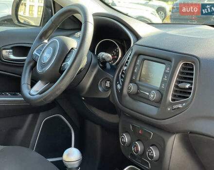 Білий Джип Compass, об'ємом двигуна 2.4 л та пробігом 72 тис. км за 11800 $, фото 44 на Automoto.ua