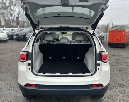 Белый Джип Компас, объемом двигателя 2.4 л и пробегом 120 тыс. км за 15800 $, фото 14 на Automoto.ua