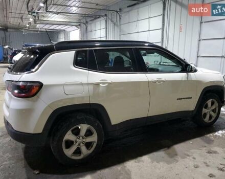 Белый Джип Компас, объемом двигателя 2.36 л и пробегом 115 тыс. км за 1800 $, фото 2 на Automoto.ua