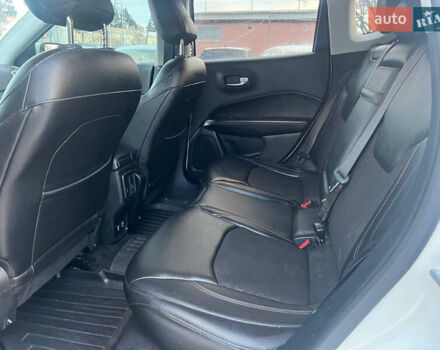 Білий Джип Compass, об'ємом двигуна 2.4 л та пробігом 63 тис. км за 15999 $, фото 16 на Automoto.ua