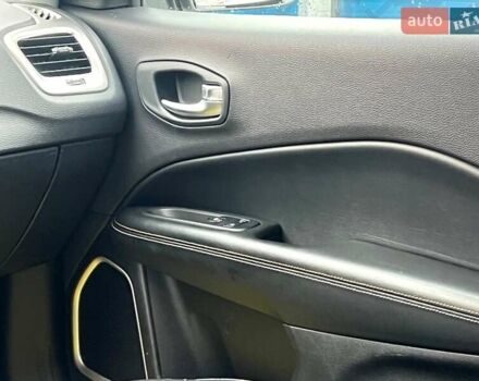 Белый Джип Компас, объемом двигателя 2.36 л и пробегом 199 тыс. км за 13999 $, фото 30 на Automoto.ua