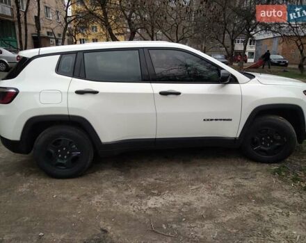 Белый Джип Компас, объемом двигателя 2.4 л и пробегом 125 тыс. км за 13800 $, фото 5 на Automoto.ua