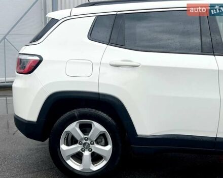 Белый Джип Компас, объемом двигателя 2.36 л и пробегом 199 тыс. км за 13999 $, фото 12 на Automoto.ua