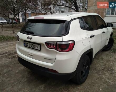 Белый Джип Компас, объемом двигателя 2.4 л и пробегом 125 тыс. км за 13800 $, фото 4 на Automoto.ua