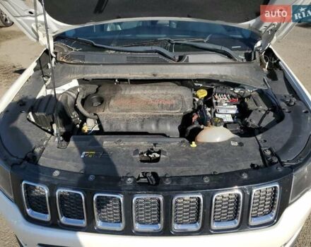 Джип Compass 2017 у Вінниці на Automoto.ua Білий Джип Compass, об'ємом двигуна 2.4 л та пробігом 168 тис. км за 2200 $, фото 11 на Automoto.ua