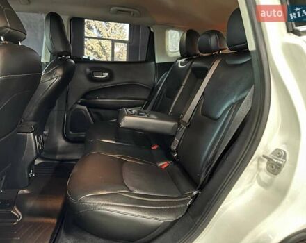 Джип Компас 2017 в Каменское - Днепродзержинск на Automoto.ua Белый Джип Компас, объемом двигателя 2.36 л и пробегом 102 тыс. км за 14799 $, фото 14 на Automoto.ua