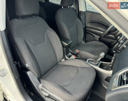 Белый Джип Компас, объемом двигателя 2.4 л и пробегом 162 тыс. км за 11800 $, фото 11 на Automoto.ua