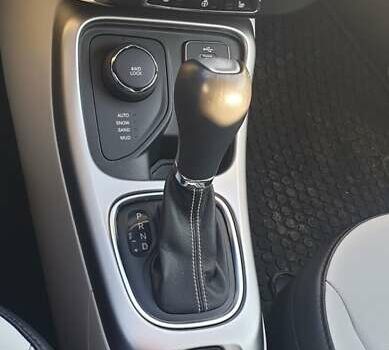 Белый Джип Компас, объемом двигателя 2.4 л и пробегом 160 тыс. км за 16400 $, фото 7 на Automoto.ua