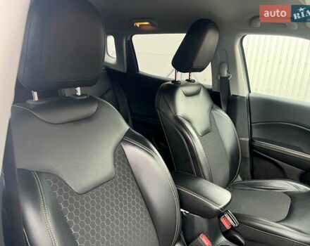 Белый Джип Компас, объемом двигателя 2.36 л и пробегом 199 тыс. км за 13999 $, фото 65 на Automoto.ua