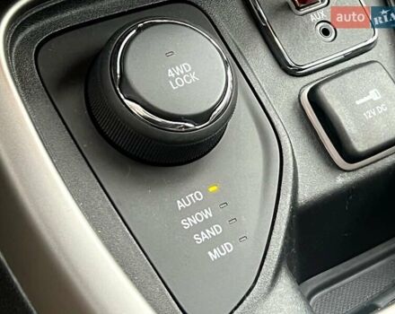 Белый Джип Компас, объемом двигателя 2.36 л и пробегом 199 тыс. км за 13999 $, фото 47 на Automoto.ua