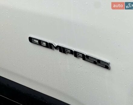 Белый Джип Компас, объемом двигателя 2.36 л и пробегом 199 тыс. км за 13999 $, фото 21 на Automoto.ua