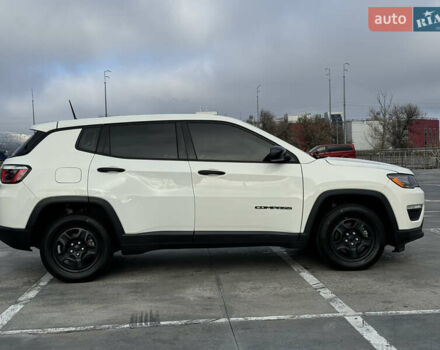 Белый Джип Компас, объемом двигателя 2.4 л и пробегом 162 тыс. км за 11800 $, фото 2 на Automoto.ua