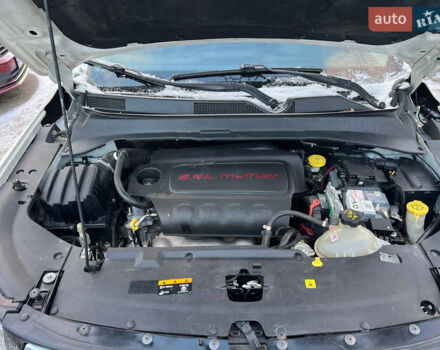 Білий Джип Compass, об'ємом двигуна 2.4 л та пробігом 63 тис. км за 15999 $, фото 21 на Automoto.ua