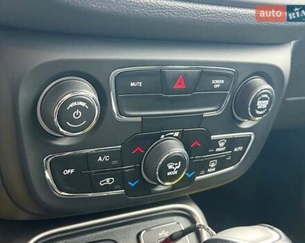 Белый Джип Компас, объемом двигателя 2.36 л и пробегом 199 тыс. км за 13999 $, фото 27 на Automoto.ua