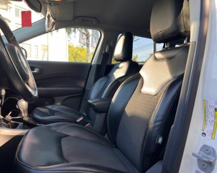 Джип Компас 2017 в Черновцах на Automoto.ua Белый Джип Компас, объемом двигателя 2.4 л и пробегом 221 тыс. км за 15300 $, фото 12 на Automoto.ua