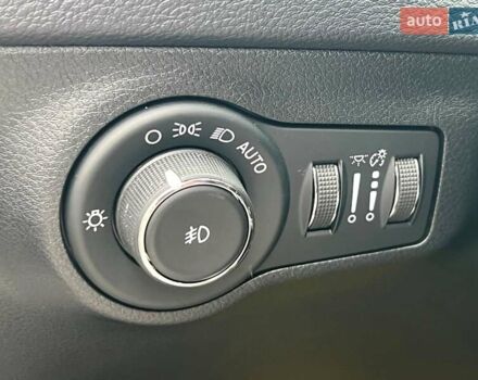 Белый Джип Компас, объемом двигателя 2.36 л и пробегом 199 тыс. км за 13999 $, фото 38 на Automoto.ua