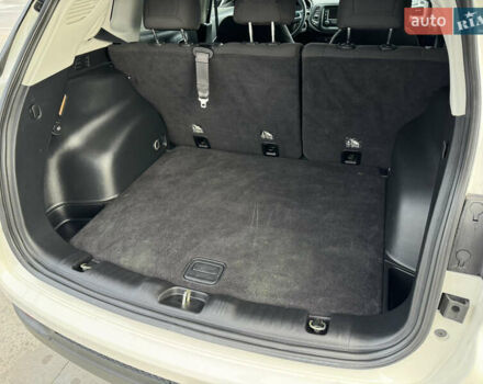 Белый Джип Компас, объемом двигателя 2.4 л и пробегом 162 тыс. км за 11800 $, фото 15 на Automoto.ua