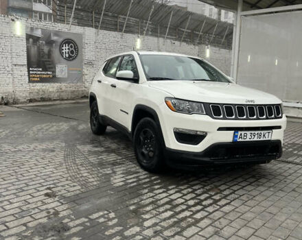 Білий Джип Compass, об'ємом двигуна 2.36 л та пробігом 205 тис. км за 12799 $, фото 1 на Automoto.ua