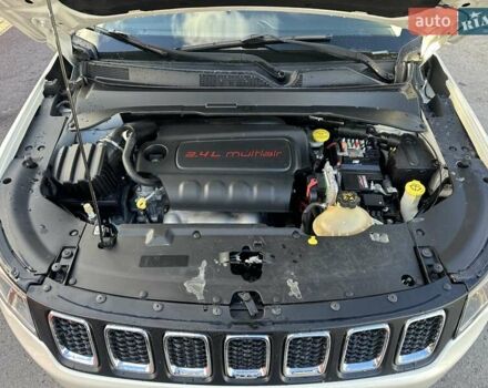 Білий Джип Compass, об'ємом двигуна 0 л та пробігом 194 тис. км за 14950 $, фото 30 на Automoto.ua