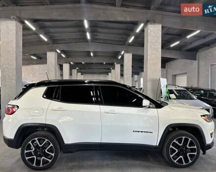 Джип Компас 2017 в Каменское - Днепродзержинск на Automoto.ua Белый Джип Компас, объемом двигателя 2.36 л и пробегом 102 тыс. км за 14799 $, фото 7 на Automoto.ua