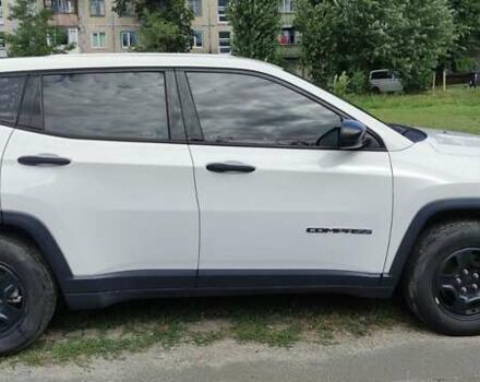 Белый Джип Компас, объемом двигателя 2.36 л и пробегом 160 тыс. км за 12300 $, фото 1 на Automoto.ua