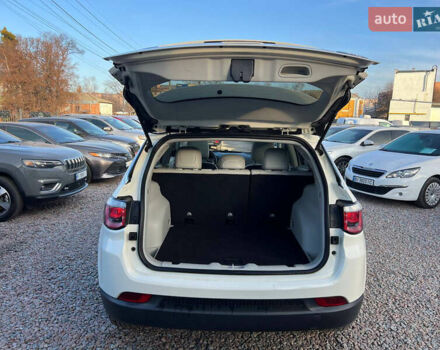 Белый Джип Компас, объемом двигателя 2.36 л и пробегом 79 тыс. км за 15500 $, фото 7 на Automoto.ua