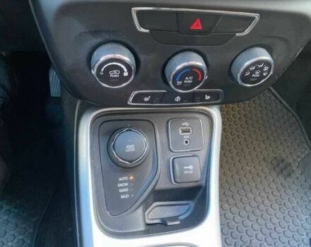 Білий Джип Compass, об'ємом двигуна 2.4 л та пробігом 89 тис. км за 9000 $, фото 10 на Automoto.ua
