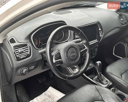 Белый Джип Компас, объемом двигателя 2.4 л и пробегом 225 тыс. км за 10700 $, фото 8 на Automoto.ua